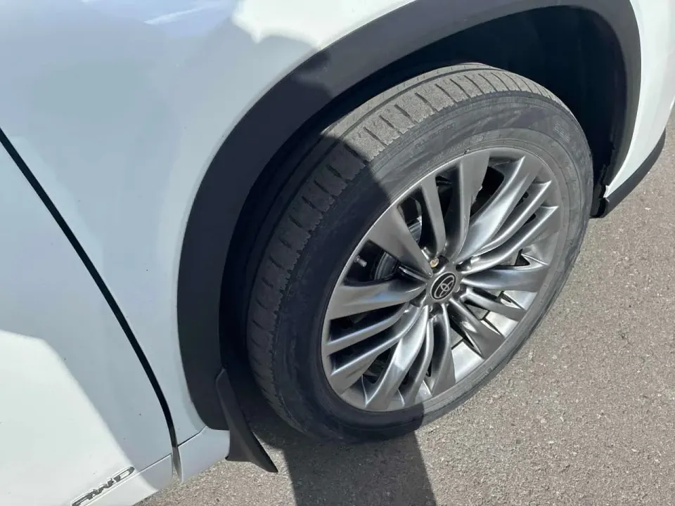 Toyota Highlander Hybrid Limited 2022