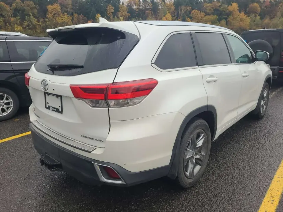 Toyota Highlander LIMITED 2017