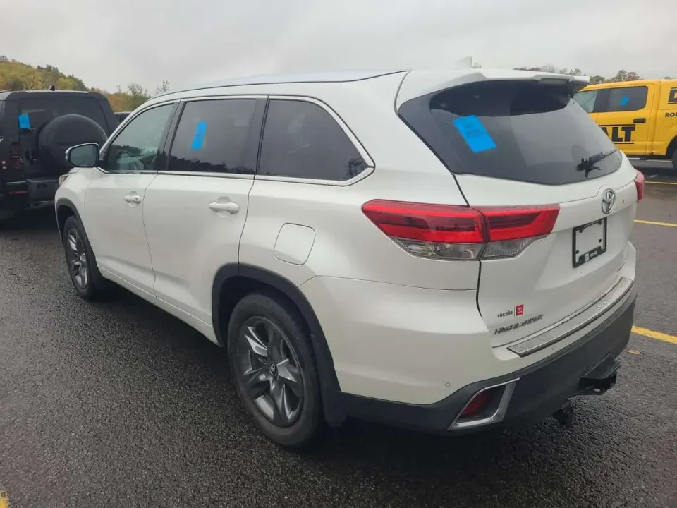 Toyota Highlander LIMITED 2017