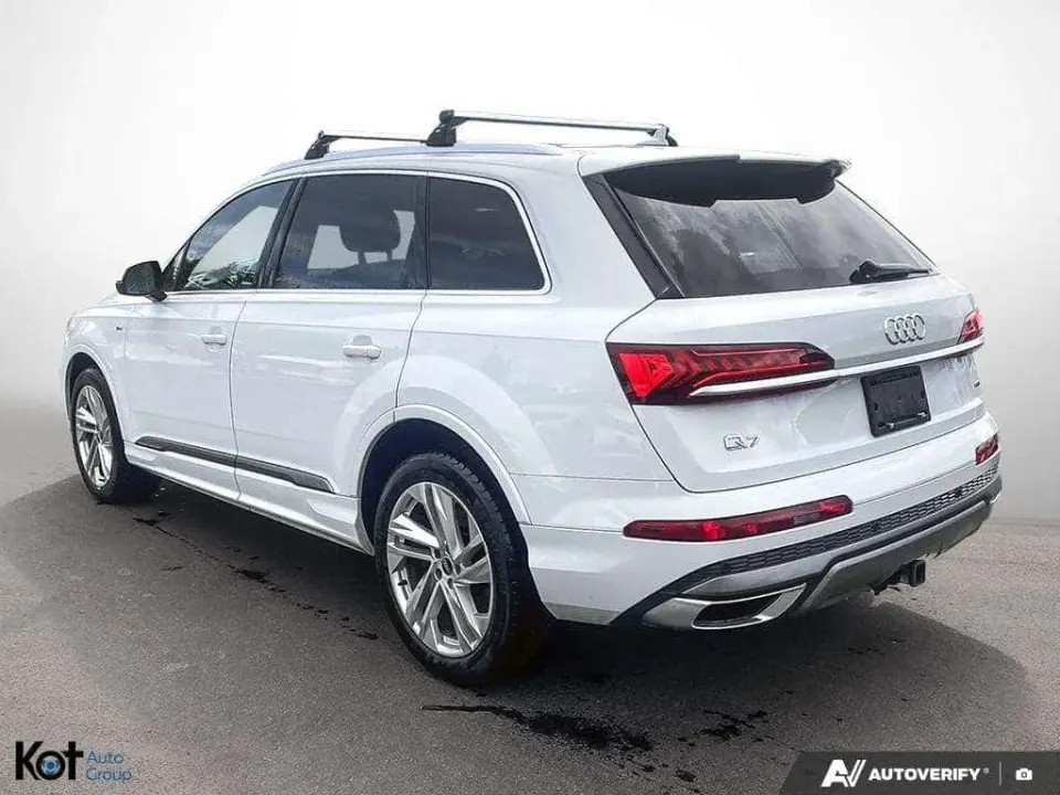 Audi Q7 55 TFSI Komfort 55 TFSI quattro 7 PASSENGER'S! PANORAMIC SUNROOF! NAVIGATION! LEATHER INTERIOR! 2021