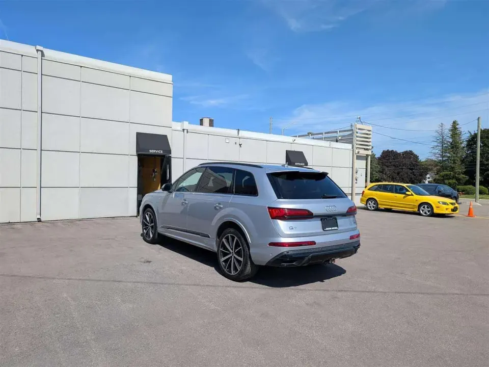Audi Q7 55 TFSI PROGRESSIV S-LINE - 7 PASS - NAVI - PANO ROOF - TECH FEATS 2022