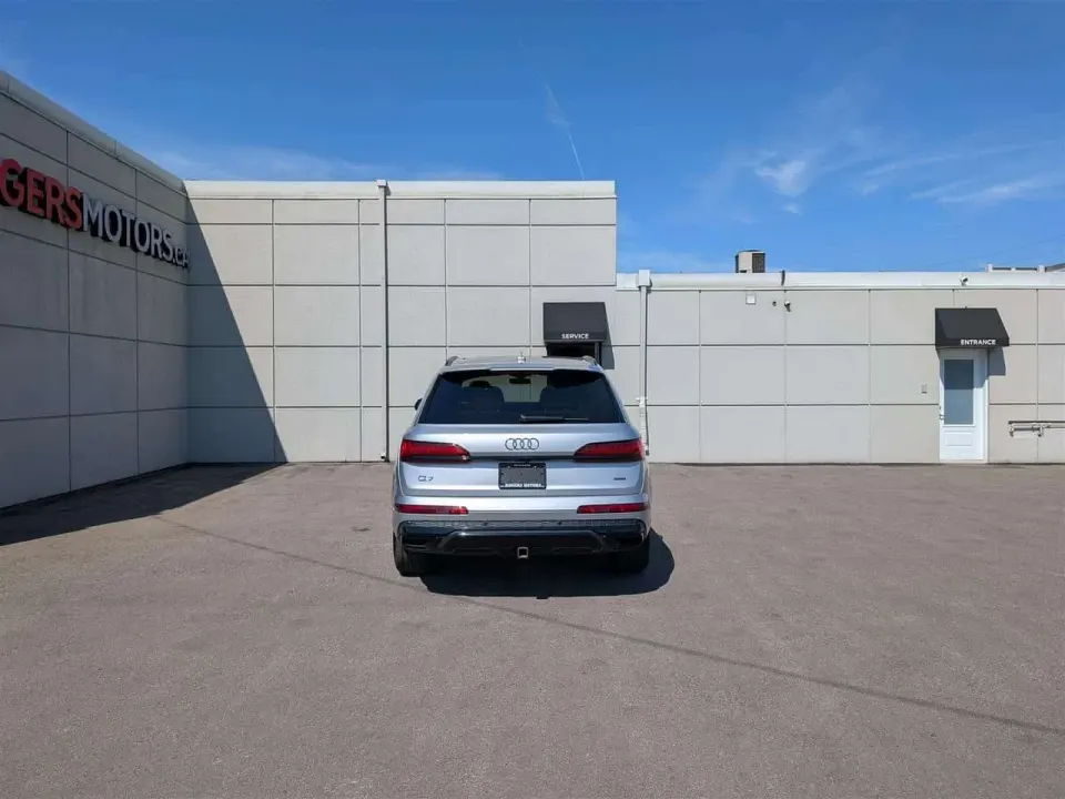 Audi Q7 55 TFSI PROGRESSIV S-LINE - 7 PASS - NAVI - PANO ROOF - TECH FEATS 2022