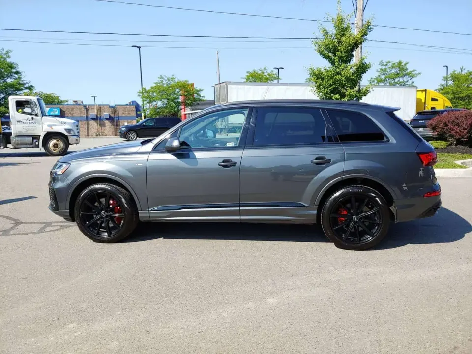 Audi Q7 55 TFSI Komfort 3.0L AWD | 7 SEAT | SUNROOF | NAV 2023