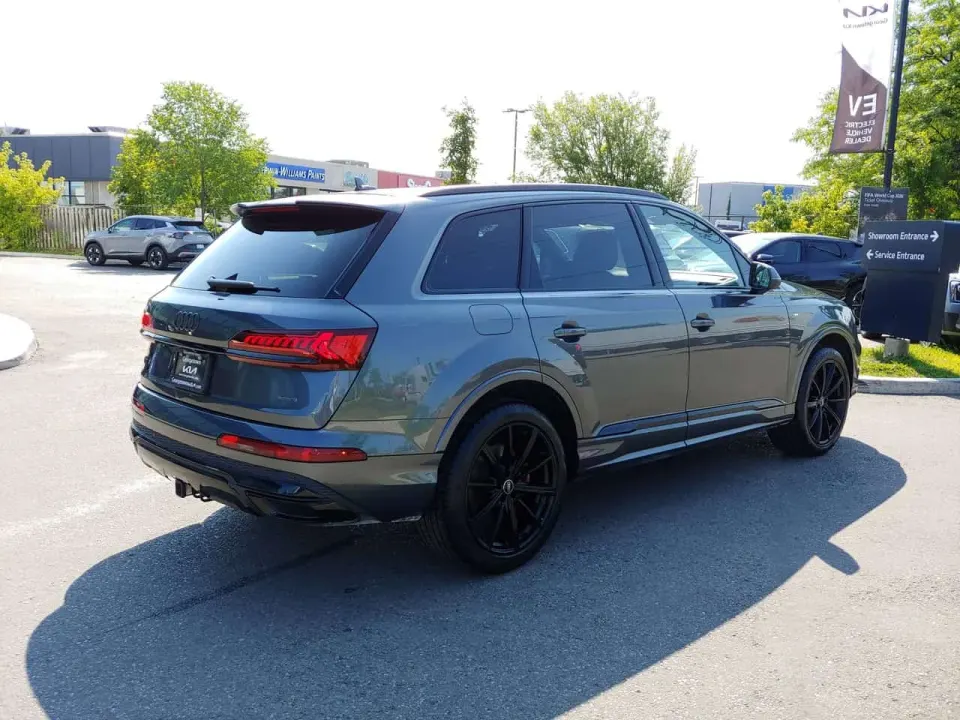 Audi Q7 55 TFSI Komfort 3.0L AWD | 7 SEAT | SUNROOF | NAV 2023