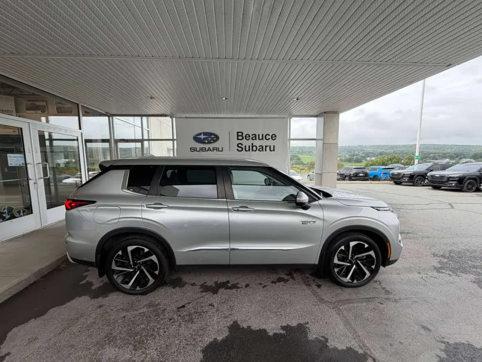 Mitsubishi Outlander 2.4 Plug-in Hybrid PHEV 2023