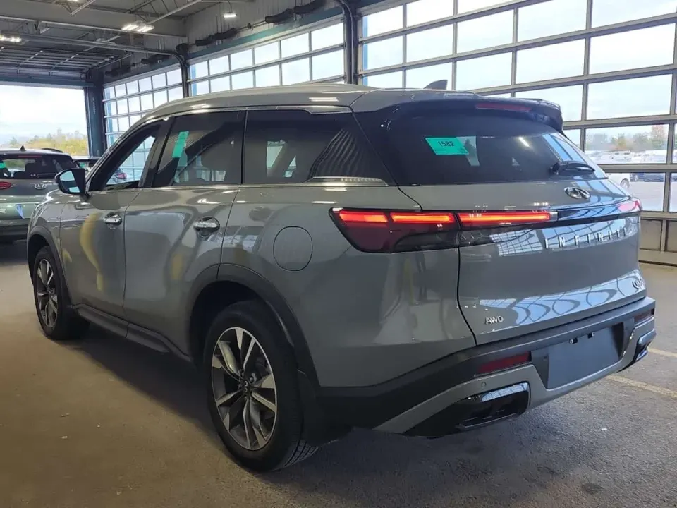 Infiniti QX60 Awd Luxe 2025