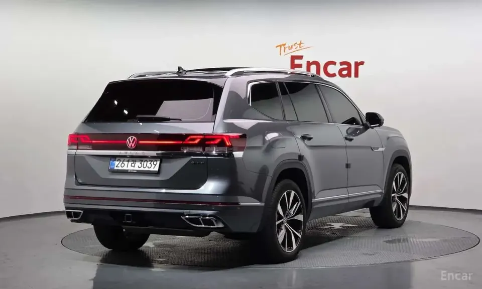 VW Atlas 2.0 TSI R-LINE 7-Seater 2025
