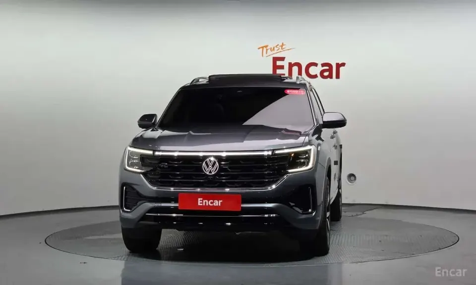 VW Atlas 2.0 TSI R-LINE 7-Seater 2025