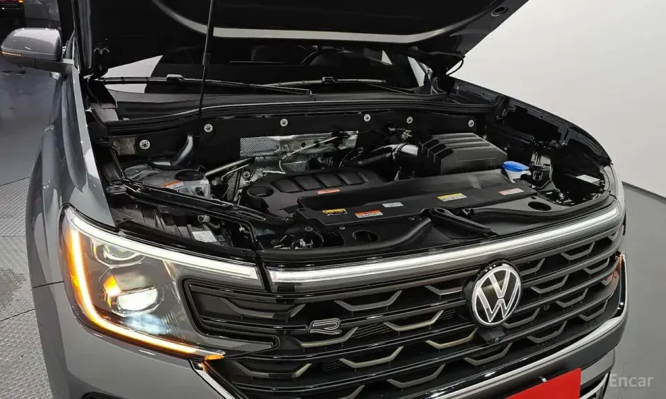 VW Atlas 2.0 TSI R-LINE 7-Seater 2025