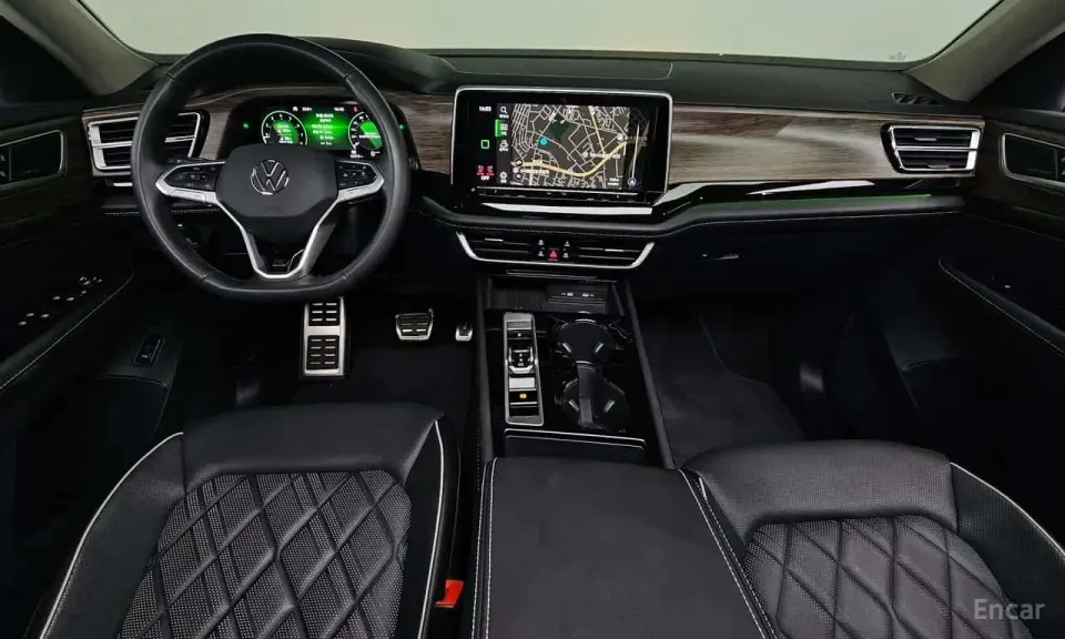 VW Atlas 2.0 TSI R-LINE 7-Seater 2025