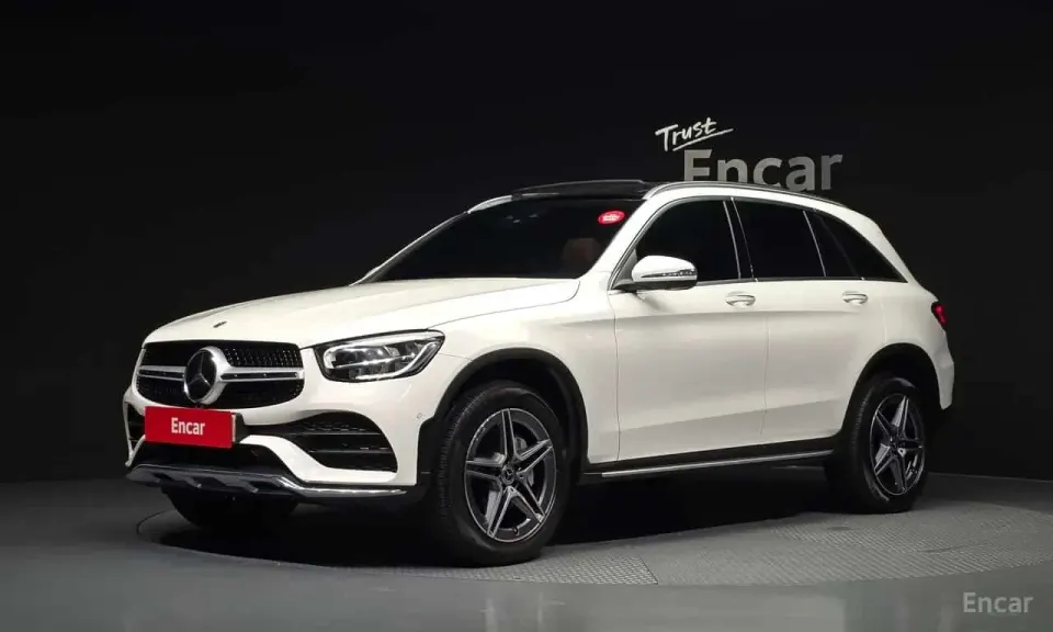 Mercedes-Benz GLC300e 4MATIC 2022