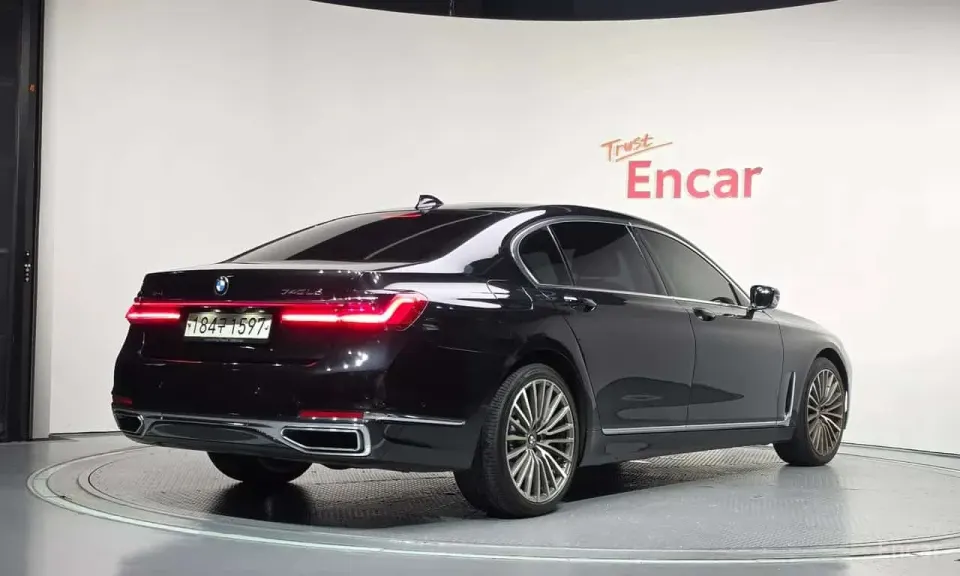 BMW 740Ld xDrive Design Pure Excellence 2019