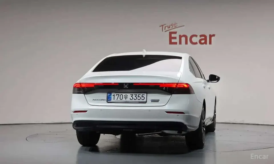 Honda Accord 2.0 Hybrid Touring 2025