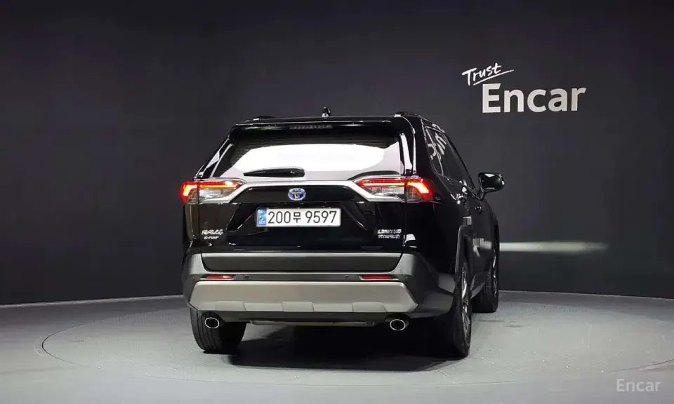 Toyota Rav4 2,5 4WD Hybrid LTD 2024