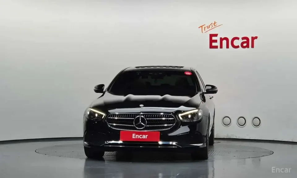 Mercedes-Benz E 350 E350 4MATIC Avantgarde 2022