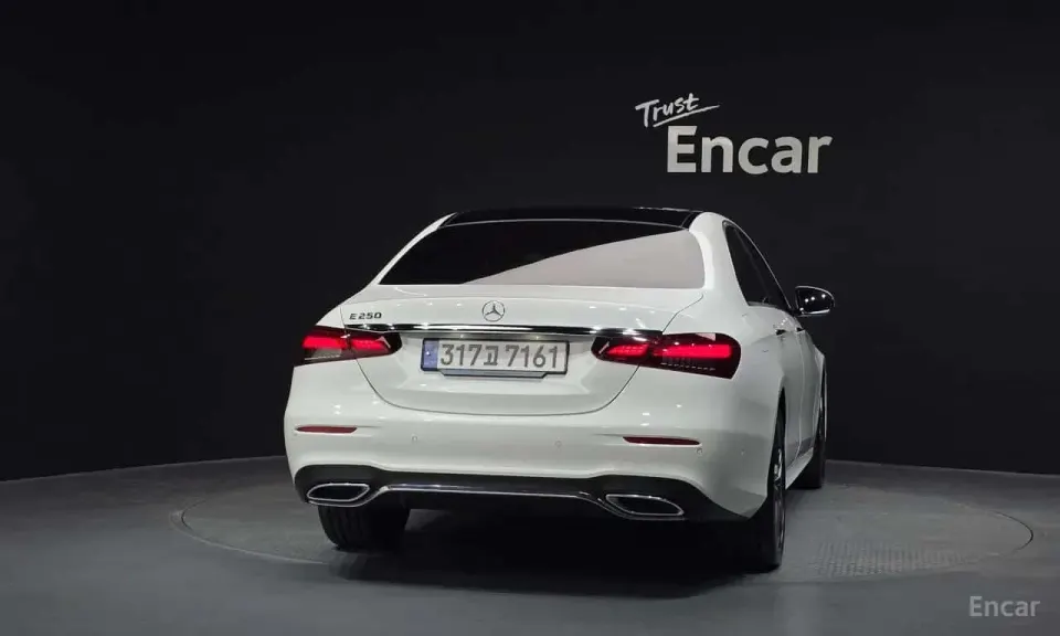 Mercedes-Benz E 250 E250 AMG Line 2023