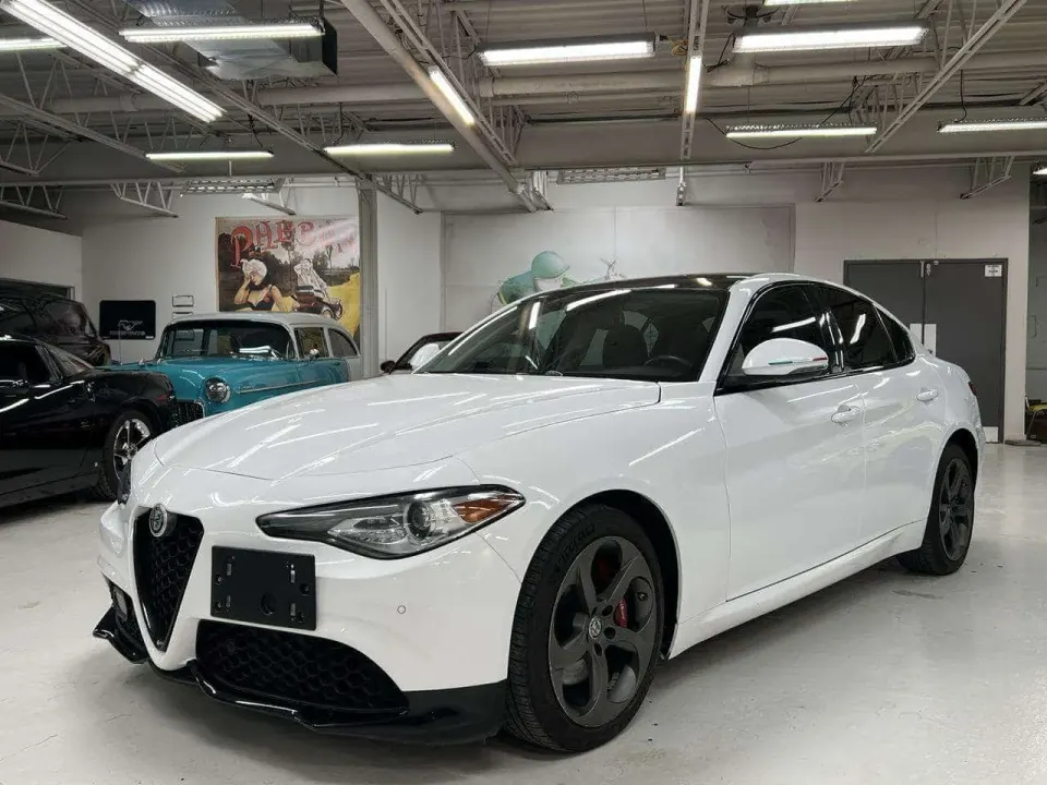 Alfa Romeo Giulia 2.0 Turbo 16V Ti Sport 4dr AWD 2017