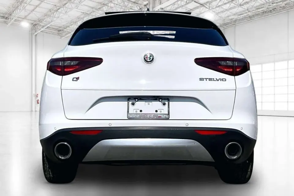 Alfa Romeo Stelvio 2.0 Turbo 16V Sport |Heated Leather |Panoroof |SafetyTech |AWD 2019