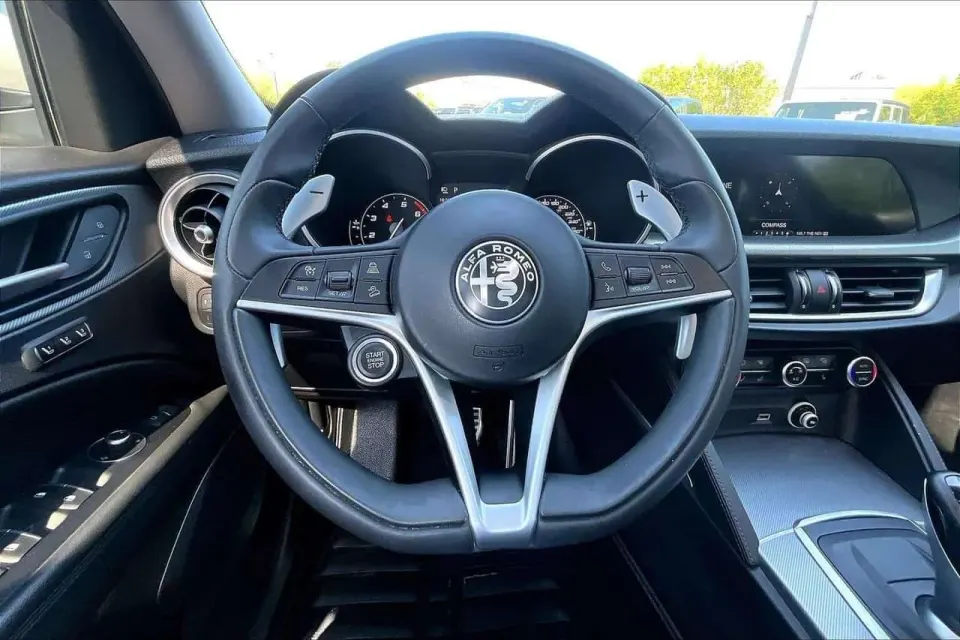 Alfa Romeo Stelvio 2.0 Turbo 16V Sport |Heated Leather |Panoroof |SafetyTech |AWD 2019