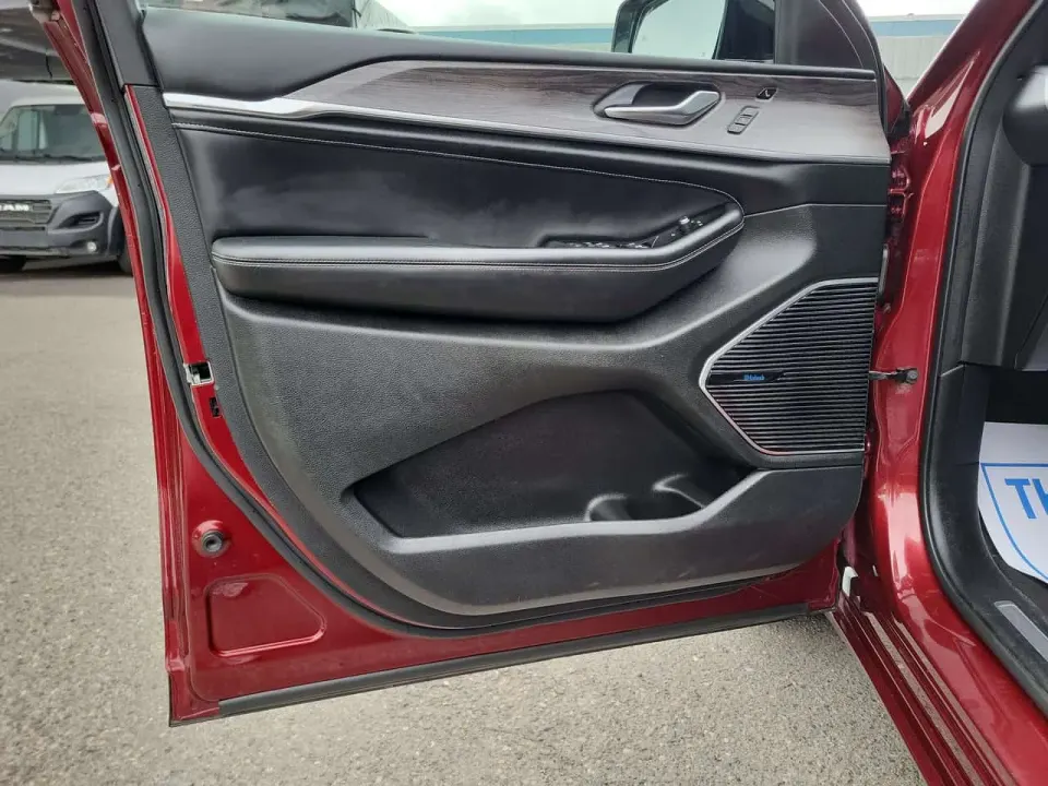 Jeep Grand cherokee Overland HEMI 360 CAM MASSAGE SEATS 2022