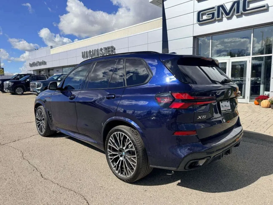 BMW X5 40i xDrive40i Sports Activity Vehicle 2024