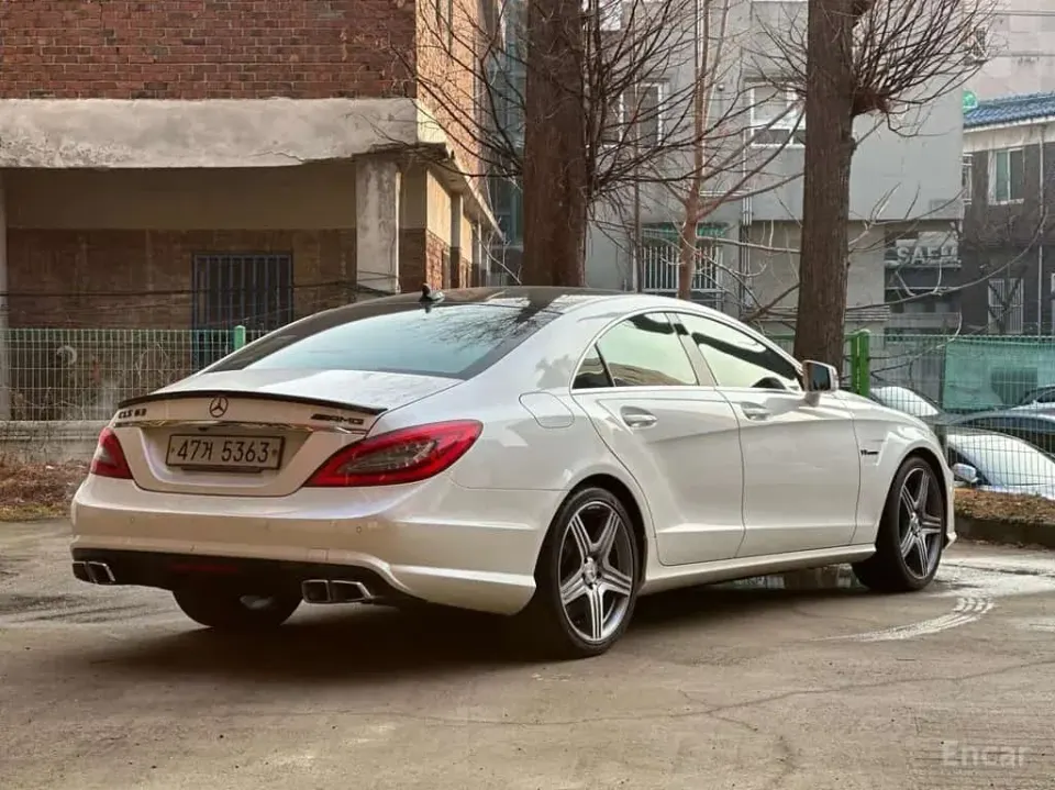 Mercedes-Benz CLS63 AMG 2012