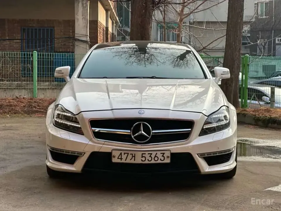 Mercedes-Benz CLS63 AMG 2012