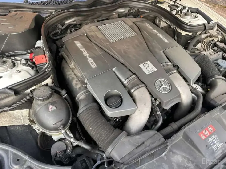 Mercedes-Benz CLS63 AMG 2012