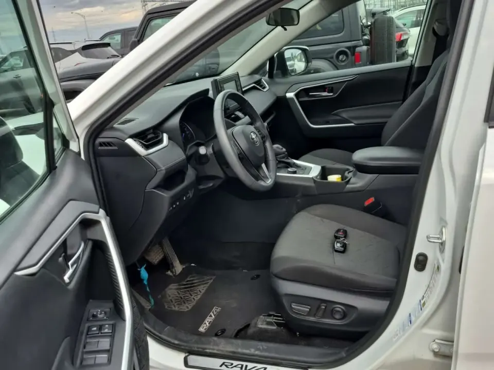 Toyota Rav4 HYBRID XLE 2022