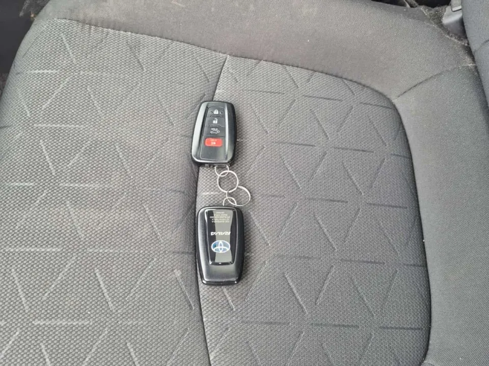 Toyota Rav4 HYBRID XLE 2022