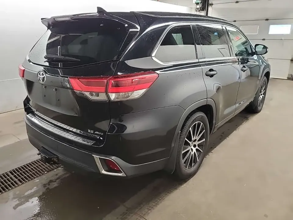 Toyota Highlander XLE 2017