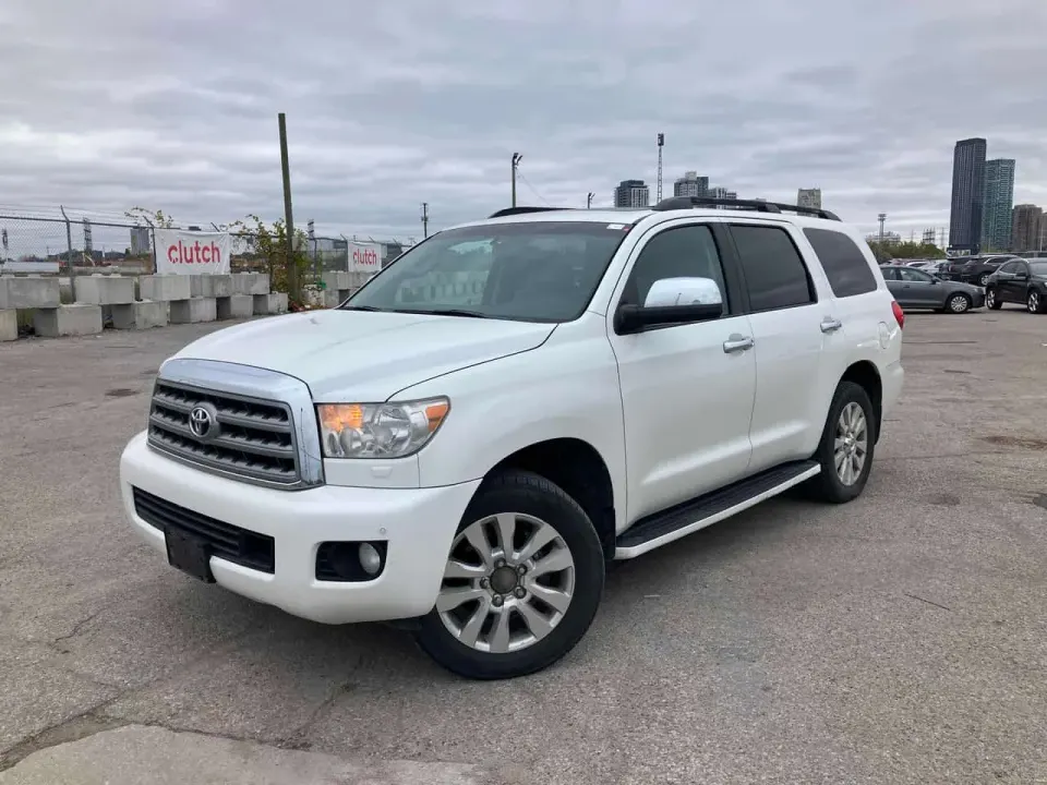 Toyota Sequoia 4WD 4dr 5.7L Platinum 2011