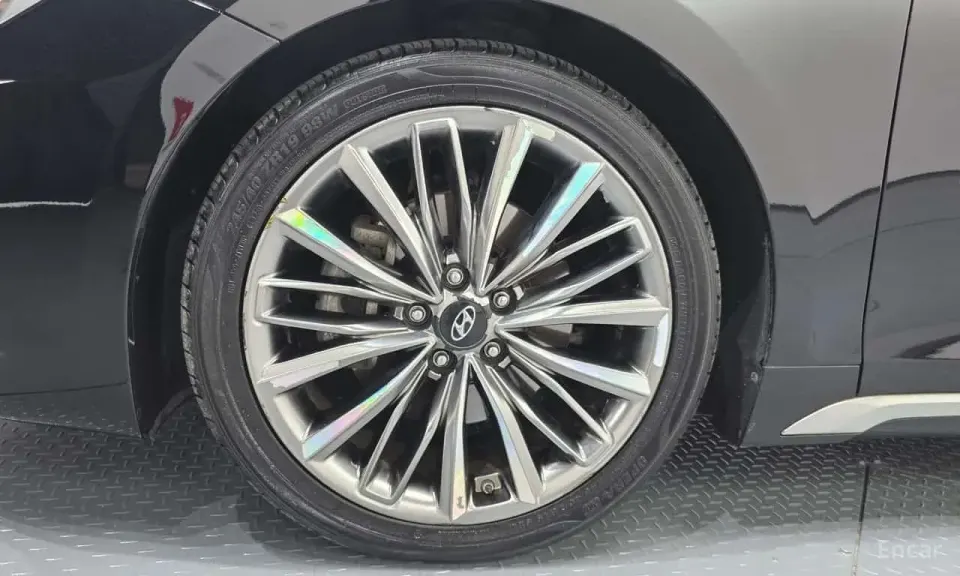 Hyundai Grandeur 2.2 Diesel Premium 2017
