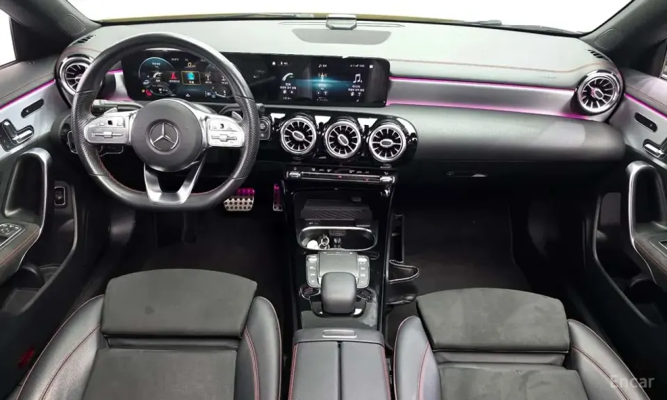 Mercedes-Benz CLA250 4MATIC 2021
