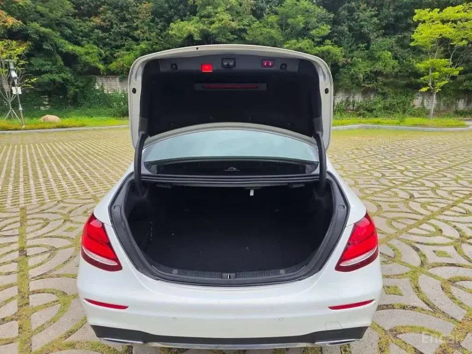 Mercedes-Benz E 350 E350d 2017