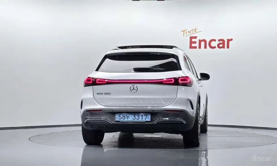 Mercedes-Benz EQA250 AMG Package Plus 2022