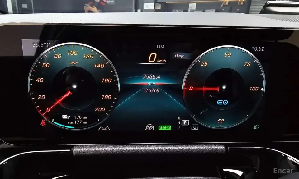 Mercedes-Benz EQA250 AMG Package Plus 2022