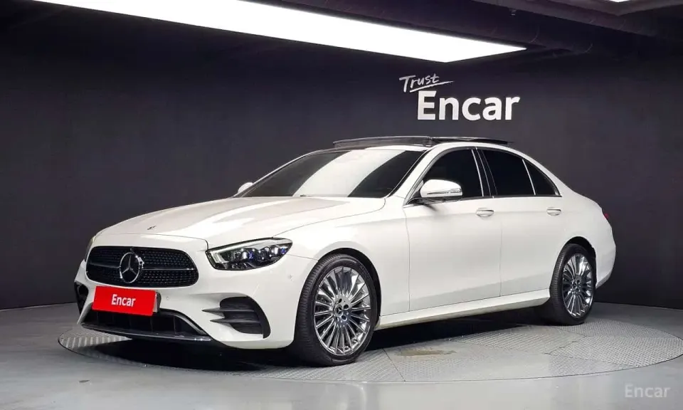 Mercedes-Benz E 350 E350 4MATIC AMG Line 2022