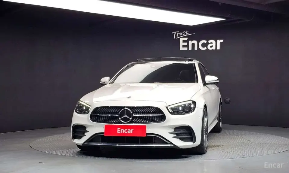 Mercedes-Benz E 350 E350 4MATIC AMG Line 2022