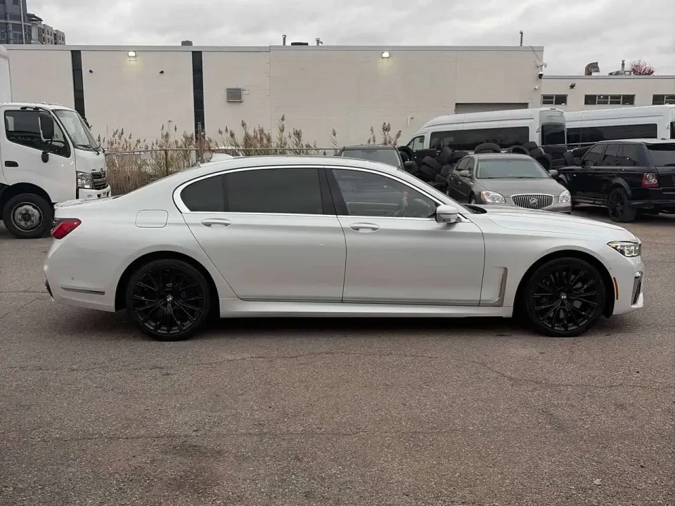 BMW 750Li xDrive 2021