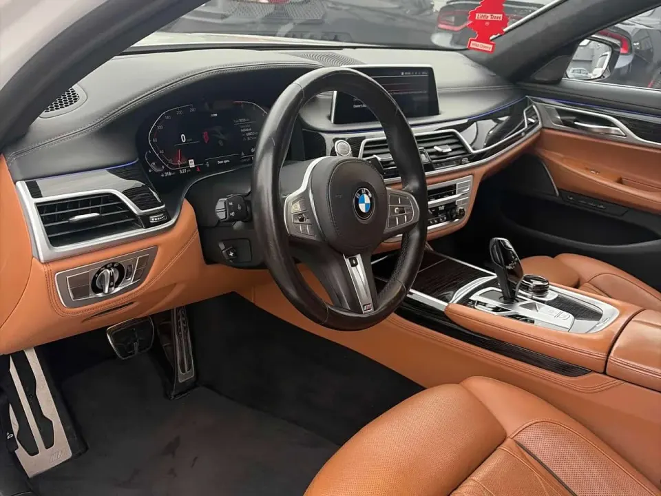 BMW 750Li xDrive 2021