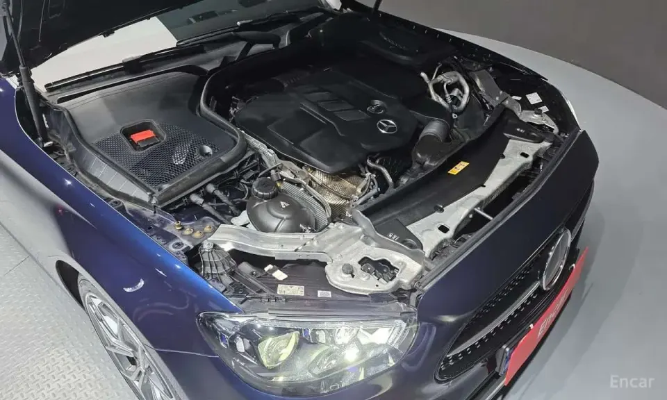 Mercedes-Benz E 220 E220d 4MATIC AMG Line 2021