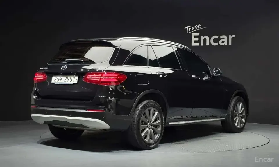 Mercedes-Benz GLC350e 4MATIC Premium 2019