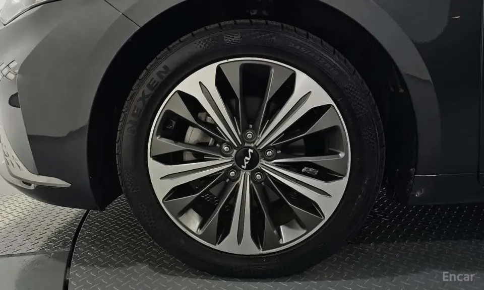Kia K8 Signature 2021