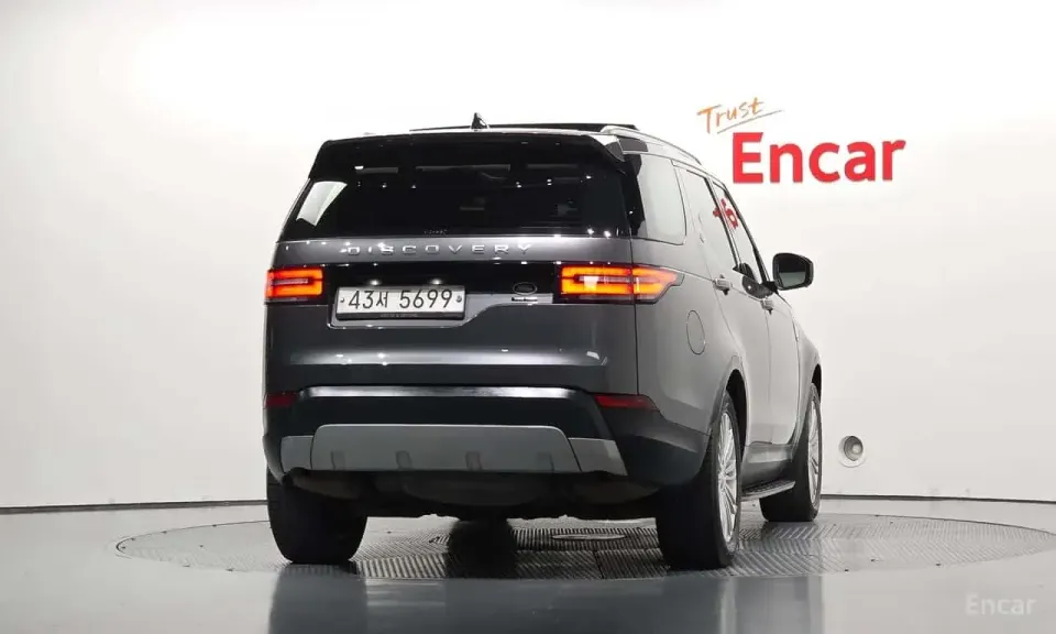 Land Rover Discovery 3.0 TD6 HSE Luxury 2017