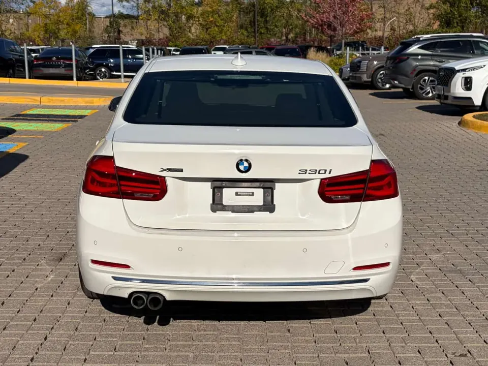 BMW 330i 4dr Sdn 330i xDrive AWD 2017