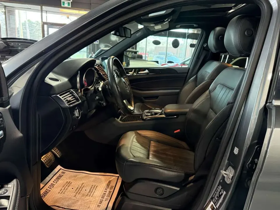 Mercedes-Benz GLE 400 GLE400 4MATIC AMG PKG NAVIGATION 360 CAM P-ROOF CLEAN CARFAX 2017