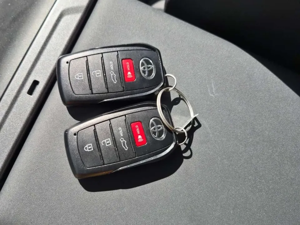 Toyota Rav4 Awd Limited 2026