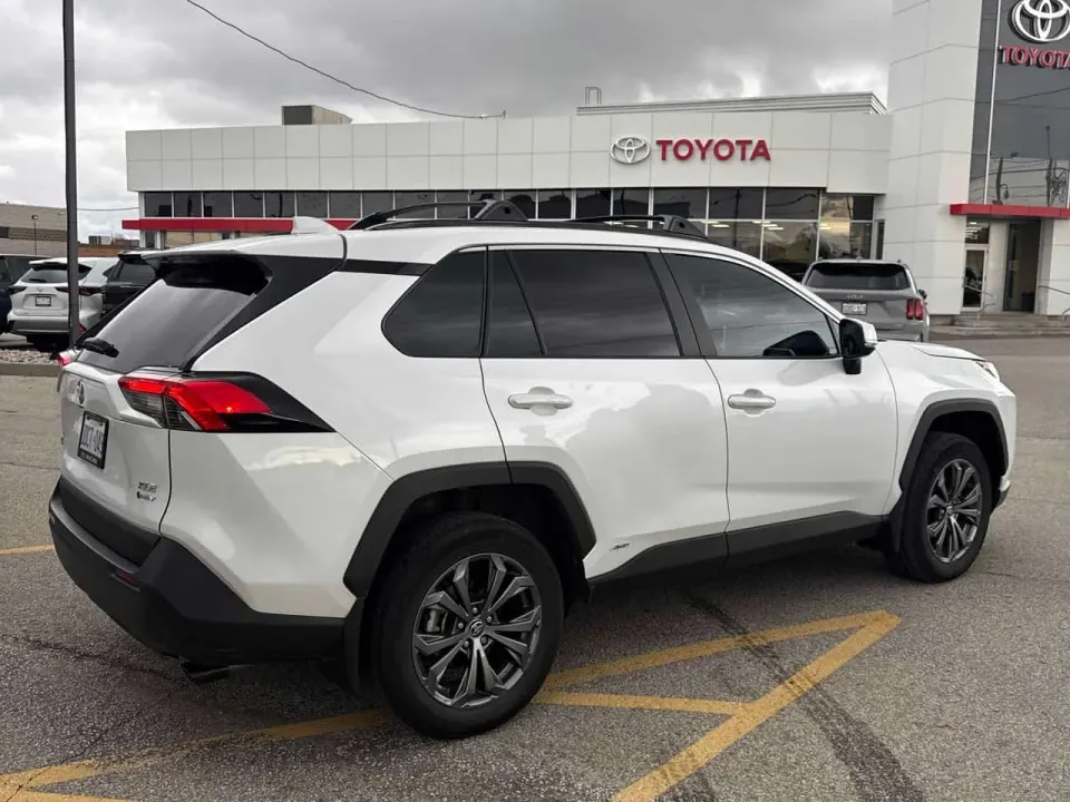 Toyota Rav4 Hybrid XLE AWD 2025