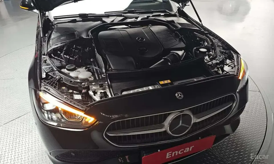 Mercedes-Benz C 300 C300 4MATIC Avantgarde 2024